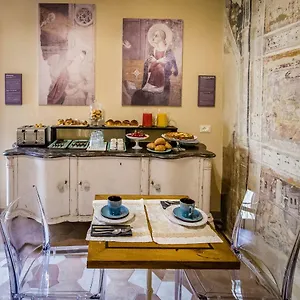 Bed & Breakfast San Pier Novello In Oltrarno, Florence